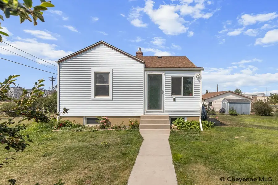 1318 Cherry St, Cheyenne, WY 82007 - #3