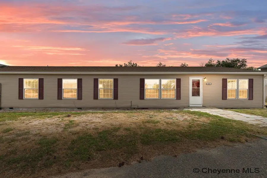 2401 Draper Rd, Cheyenne, WY 82001 - #2