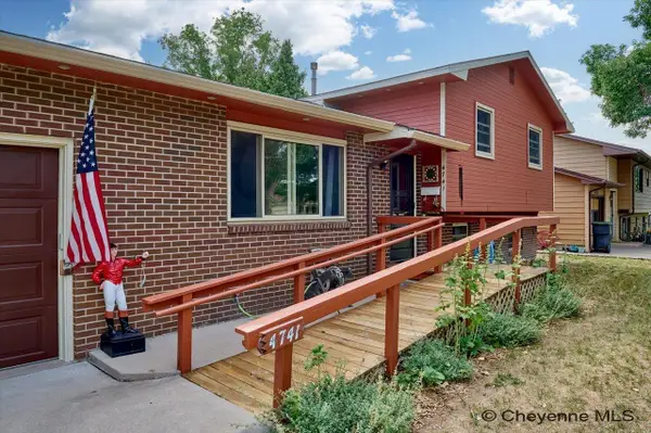 4741 Pineridge Ave, Cheyenne, WY 82009