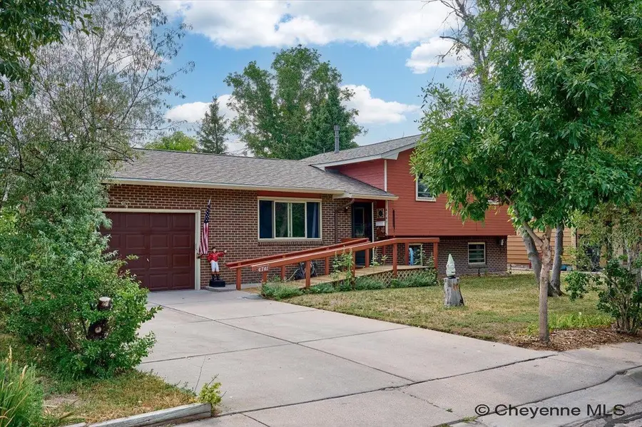 4741 Pineridge Ave, Cheyenne, WY 82009 - #2