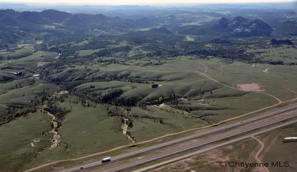 87 Bitterroot Rd, Buford, WY 82052