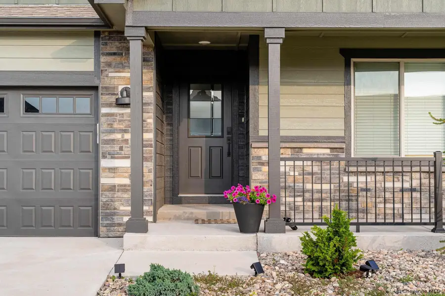 2211 Ledoux Dr, Cheyenne, WY 82007 - #3