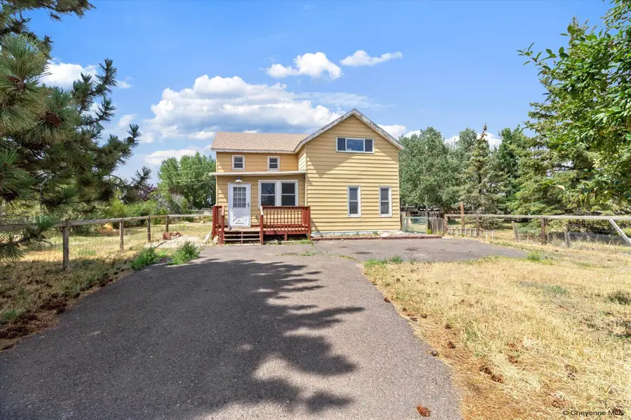 275 Mitchell St, Laramie, WY 82072 - #2