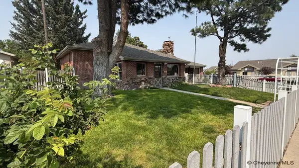3924 Bevans St, Cheyenne, WY 82001