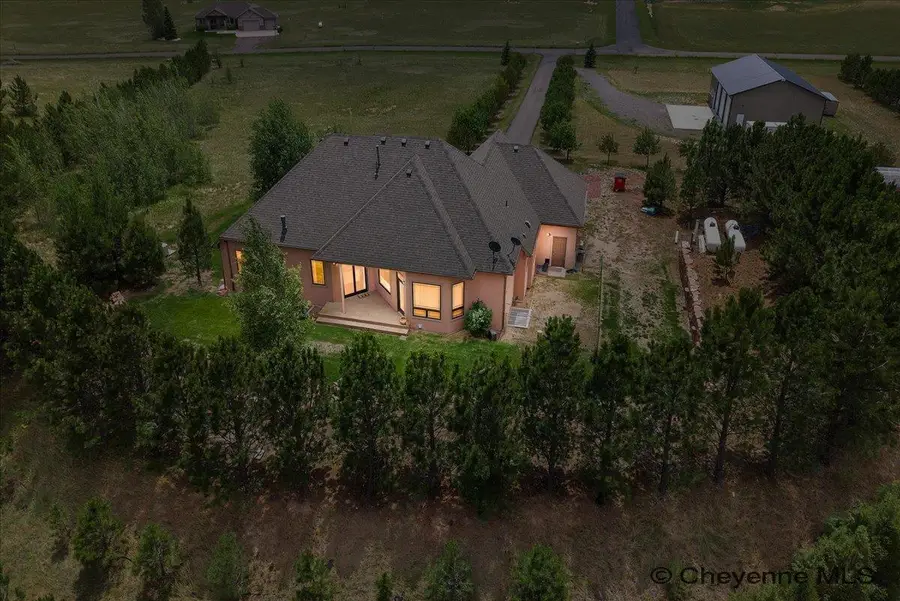 2280 Hugh Glass Trl, Cheyenne, WY 82009 - #3