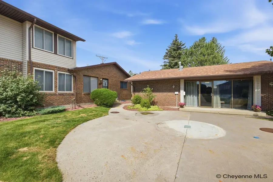 5448 Walker Rd, Cheyenne, WY 82009 - #2