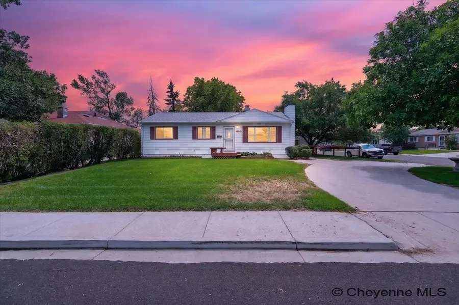 3905 E 8th St, Cheyenne, WY 82001 - #2