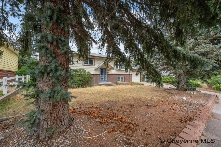 808 Gardenia Dr, Cheyenne, WY 82009 - #2
