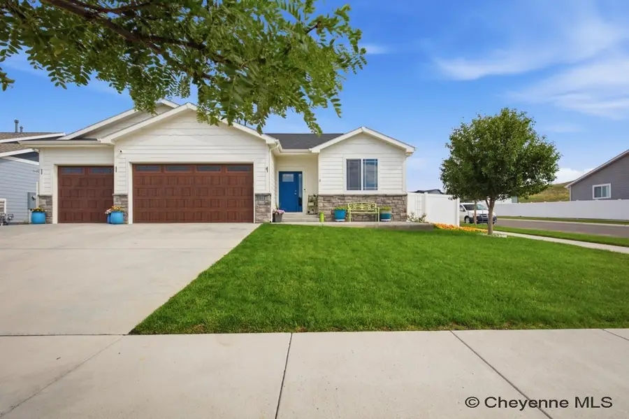 5332 Carmel Dr, Cheyenne, WY 82009 - #2