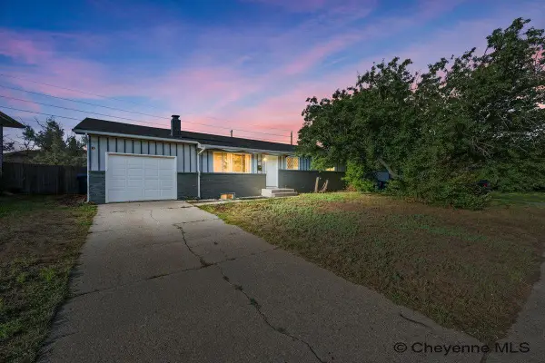 309 Bocage Dr, Cheyenne, WY 82009