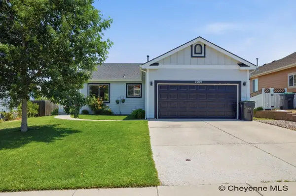1509 Summerset Dr, Cheyenne, WY 82001