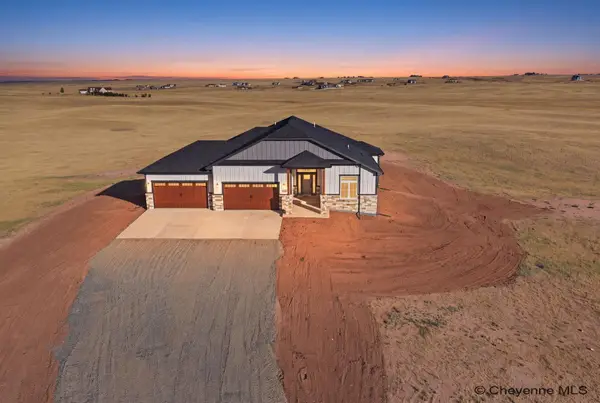 1629 Star Bright Dr, Cheyenne, WY 82009