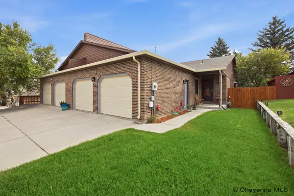 5329 Hacker Ct, Cheyenne, WY 82009
