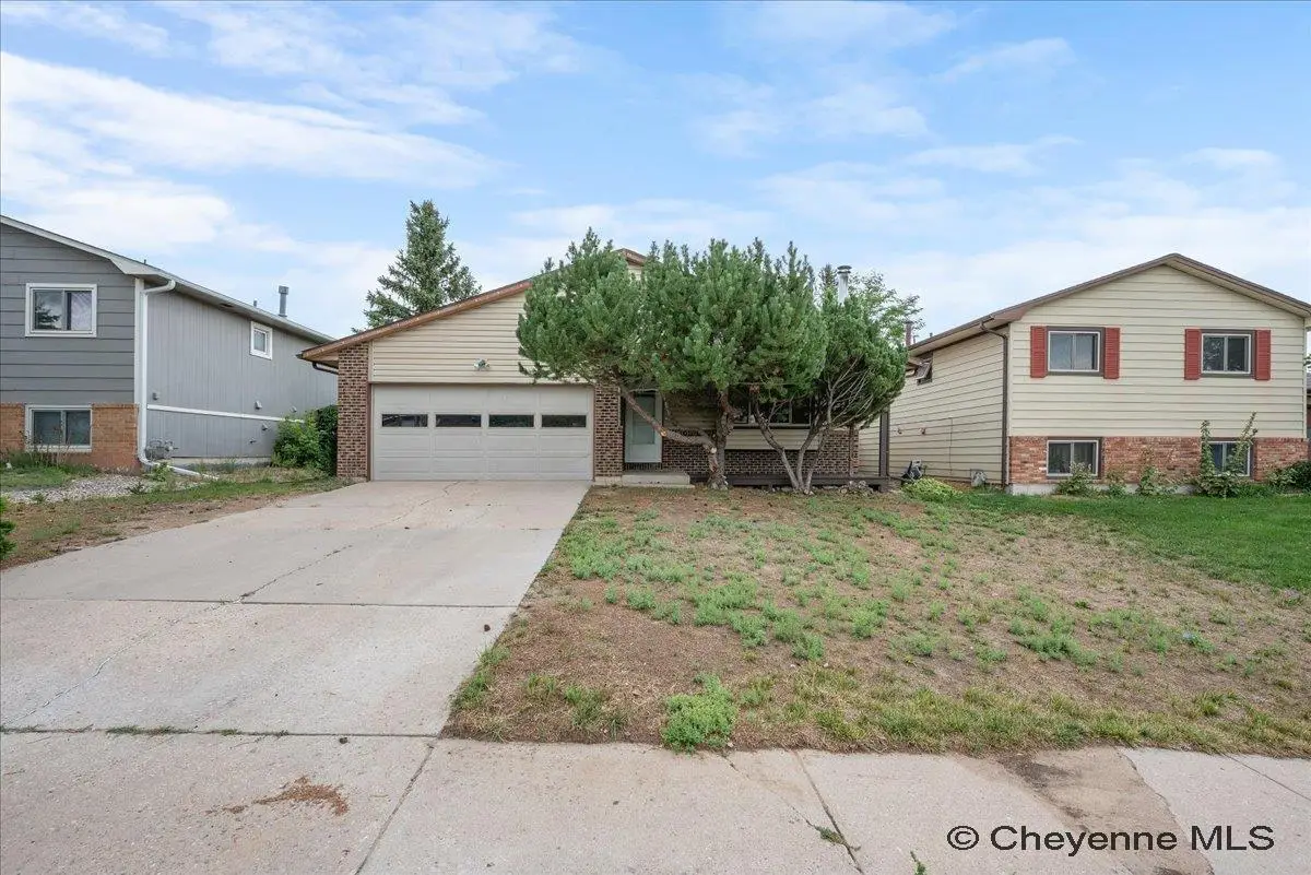 816 Gardenia Dr, Cheyenne, WY 82009 - #1