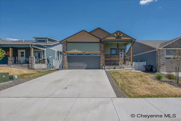3939 Dixon Dr, Cheyenne, WY 82009