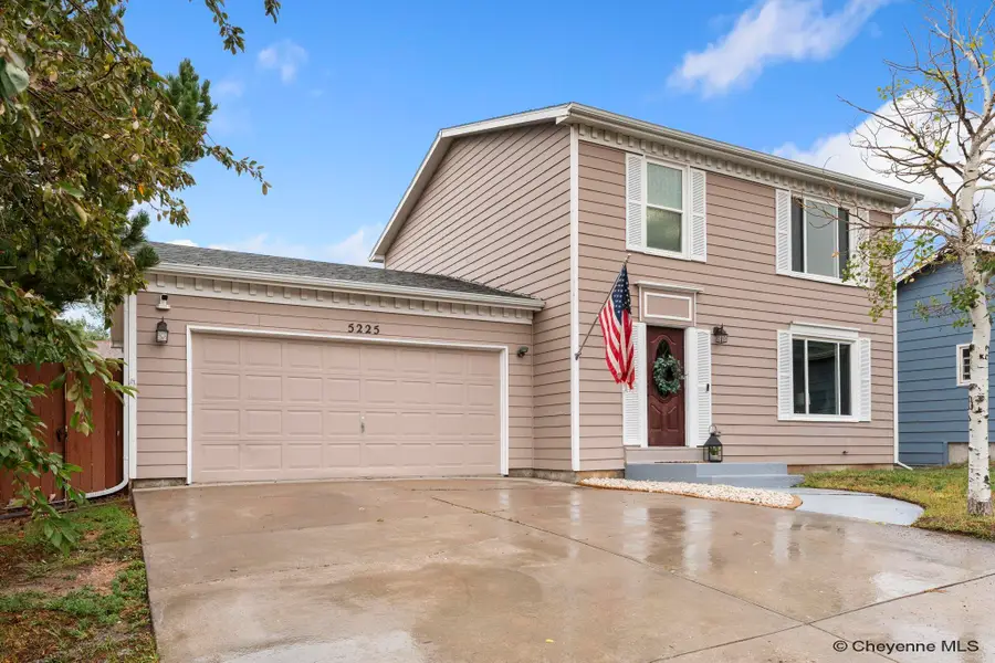 5225 Sunset Dr, Cheyenne, WY 82009 - #3