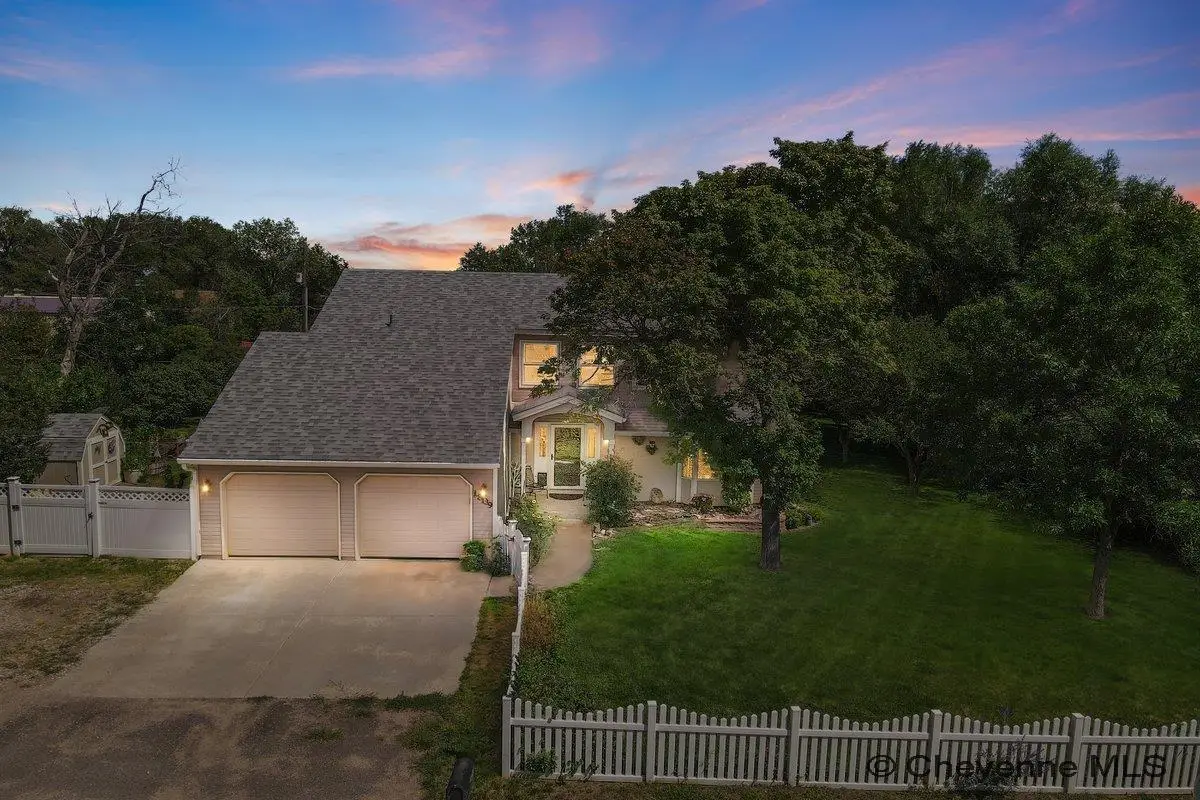 1809 S 2nd Ave, Cheyenne, WY 82007 - #1