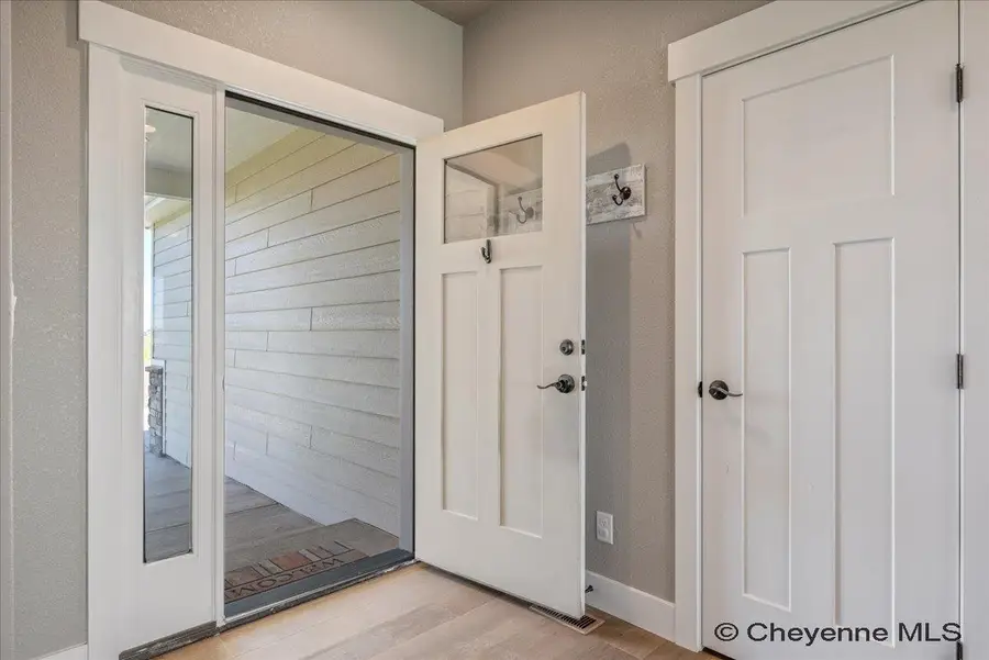 11607 Raymond Rd, Cheyenne, WY 82009 - #3