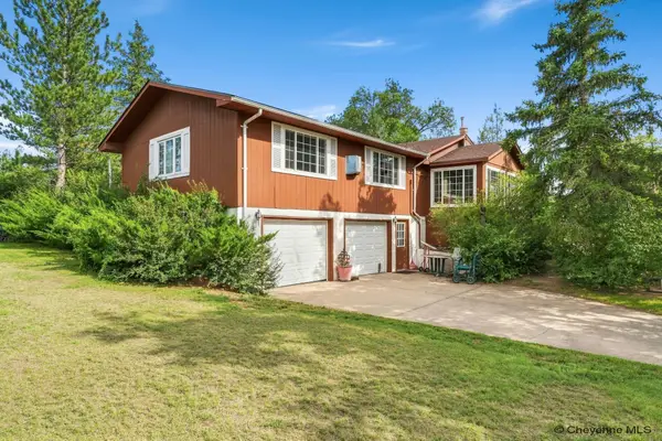 3809 Welchester Dr, Cheyenne, WY 82007