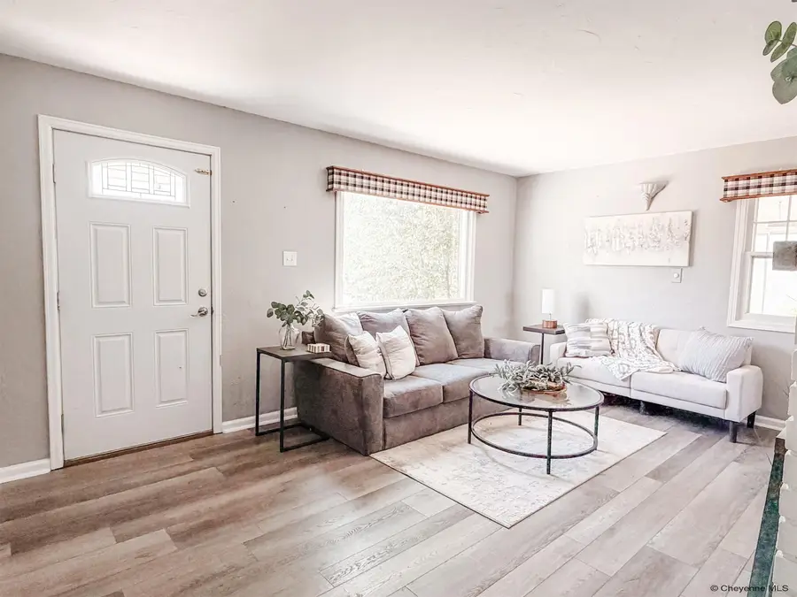 1906 E 21st St, Cheyenne, WY 82201 - #3