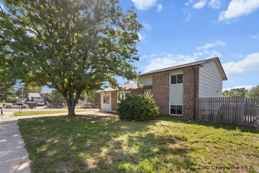 161 Rio Verde Cir, Cheyenne, WY 82001 - #2