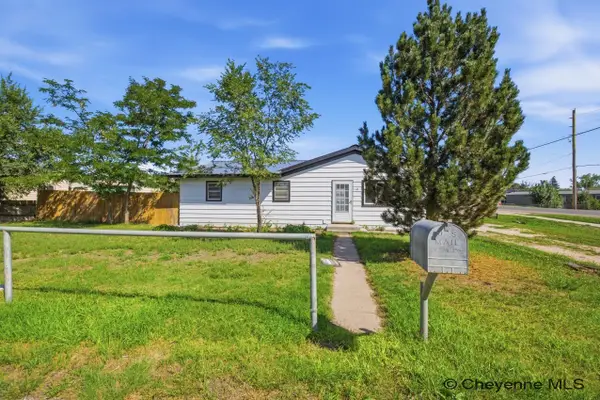 824 E Prosser Rd, Cheyenne, WY 82007