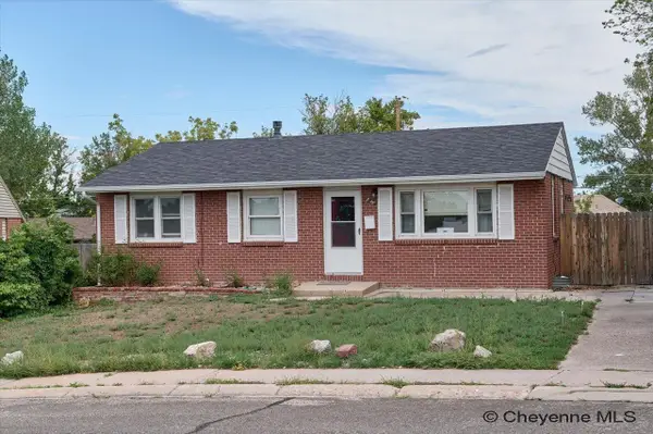 956 Hillcrest Rd, Cheyenne, WY 82001