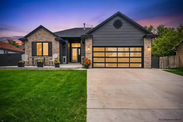 903 Montclair Dr, Cheyenne, WY 82009