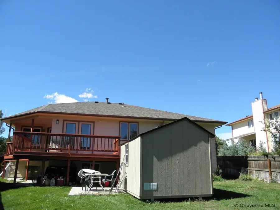 6529 Prairie Hills Dr, Cheyenne, WY 82009 - #2
