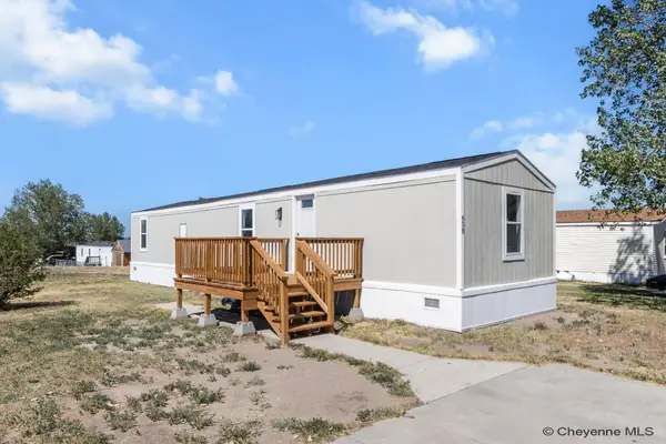 608 Little Valley Trl, Cheyenne, WY 82007