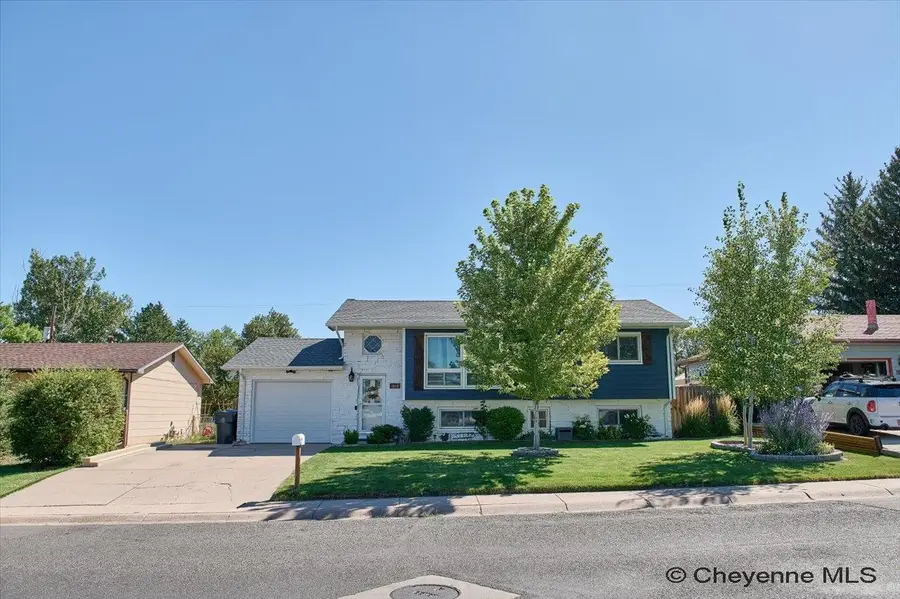 1013 Taft Ave, Cheyenne, WY 82001 - #2