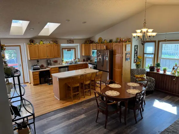 3537 Silvergate Dr, Cheyenne, WY 82001