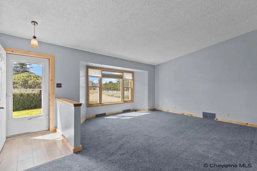 7412 Healy Rd, Cheyenne, WY 82009 - #3