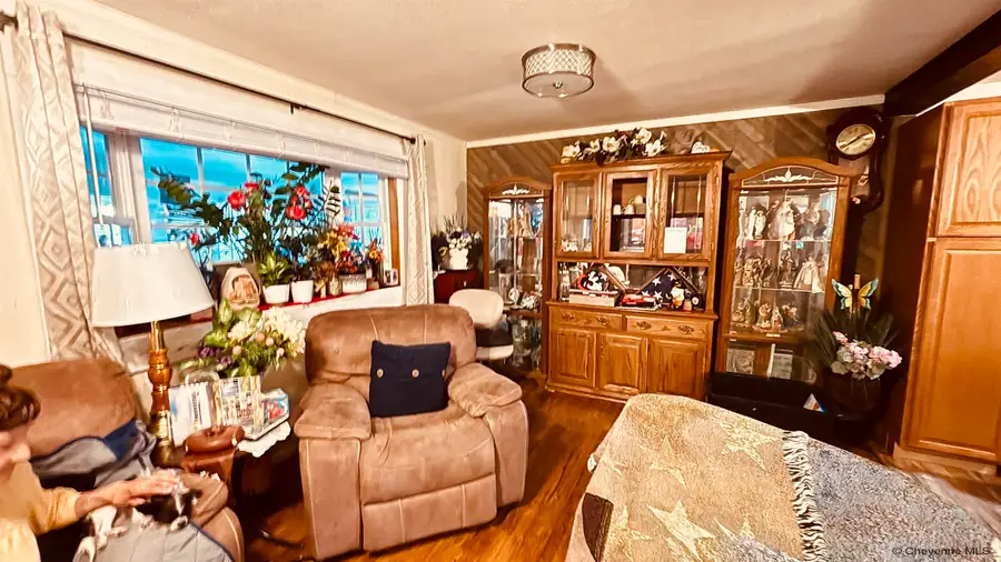 257 Hynds Ave, Cheyenne, WY 82007 - #2