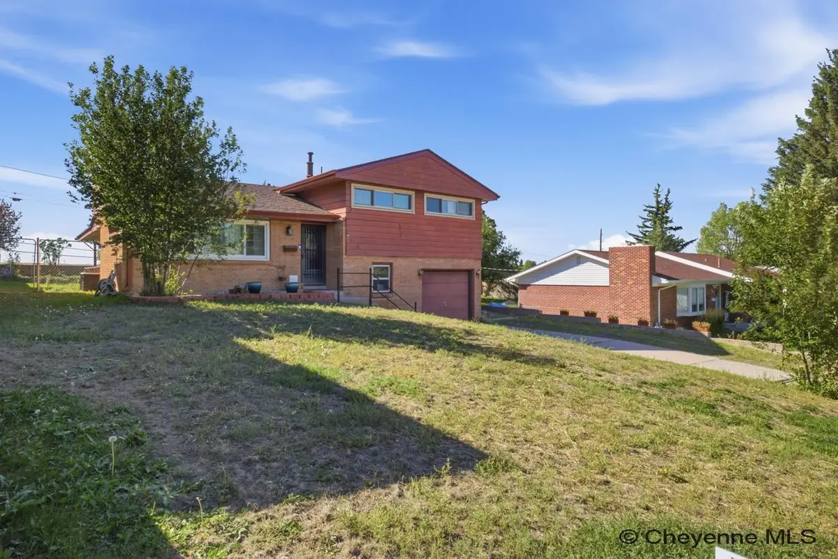 649 Vista Ln, Cheyenne, WY 82009 - #1