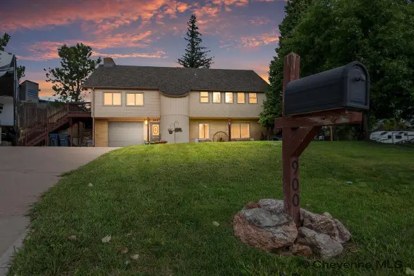 900 Ponderosa Rd, Cheyenne, WY 82009