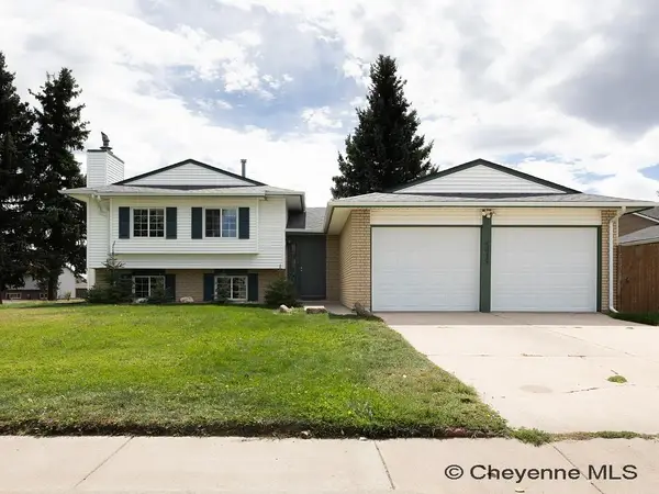 5415 Rangeview Dr, Cheyenne, WY 82001