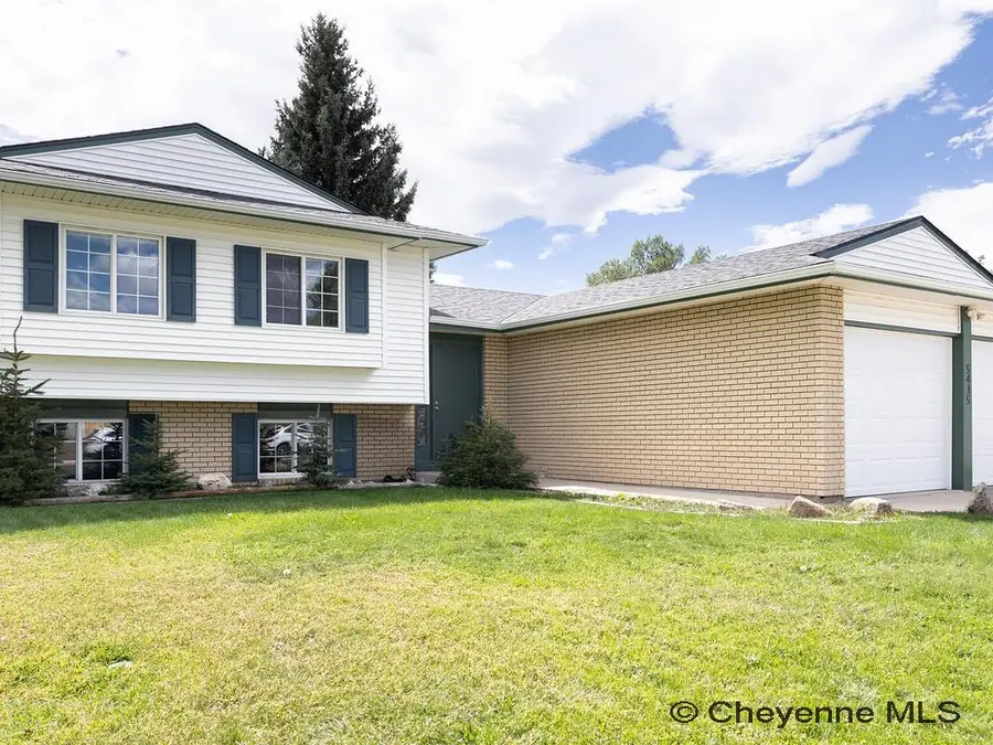 5415 Rangeview Dr, Cheyenne, WY 82001 - #2