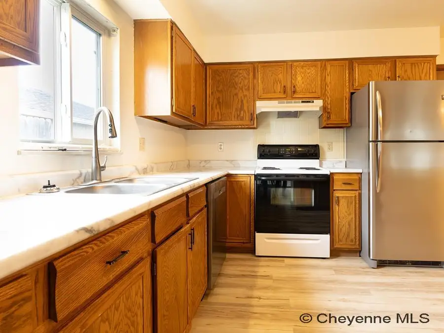 5415 Rangeview Dr, Cheyenne, WY 82001 - #3