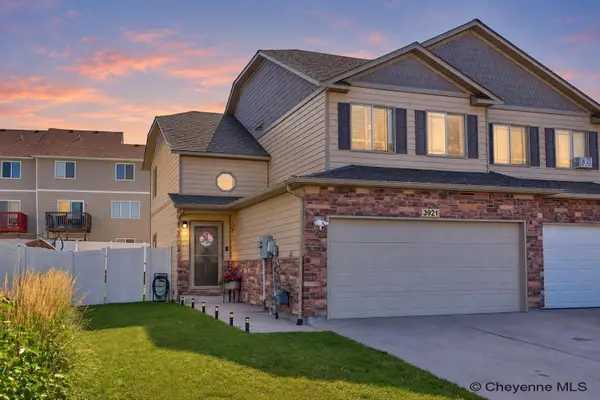 3921 Saddle Ridge Tr, Cheyenne, WY 82001