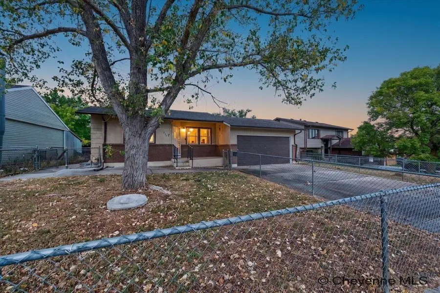 236 S Snyder Ave, Cheyenne, WY 82007 - #2