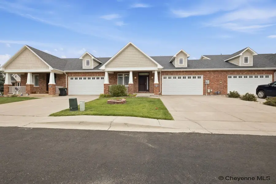 409 Sterling Dr, Cheyenne, WY 82009 - #2
