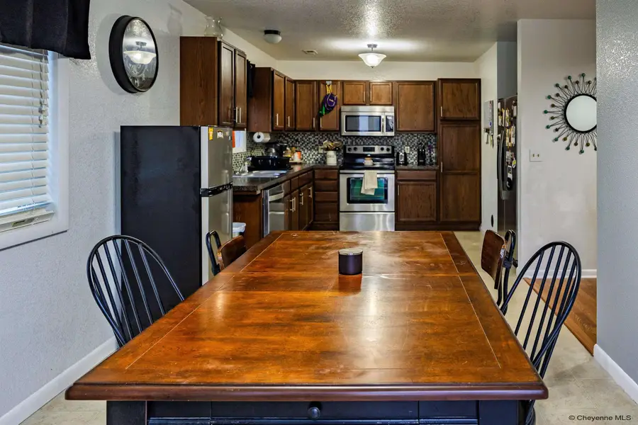 1107 Person St, Laramie, WY 82070 - #3