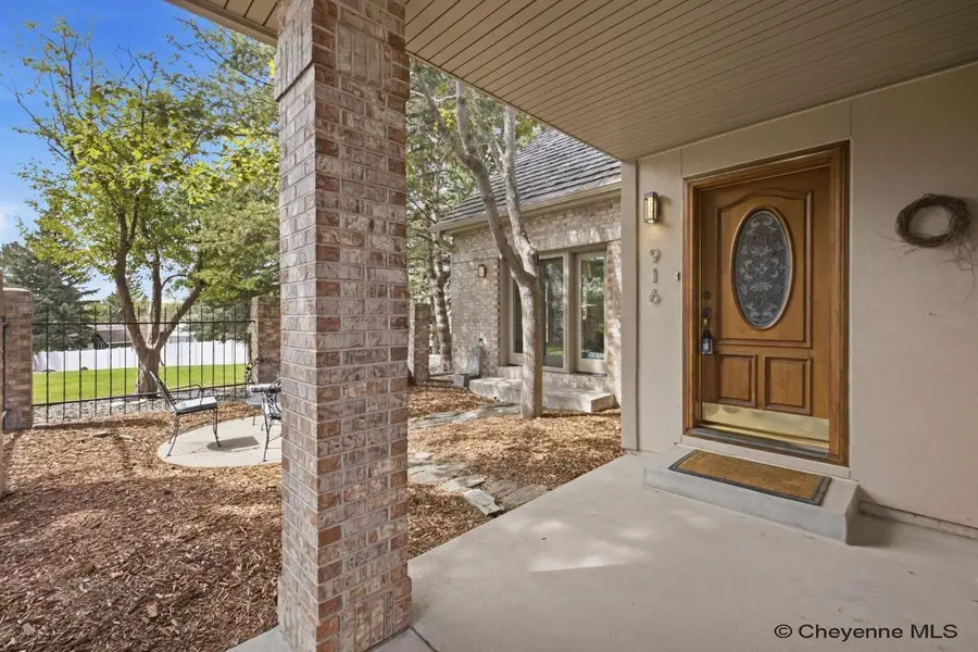 916 Laredo Ct, Cheyenne, WY 82009 - #2