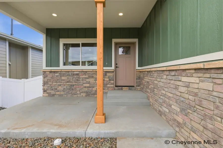 5111 Carla Dr, Cheyenne, WY 82009 - #3