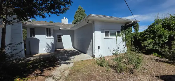 1925 E 19th St, Cheyenne, WY 82001
