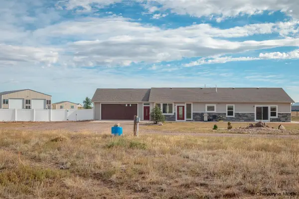 224 F Quarter Circle Loop, Cheyenne, WY 82007