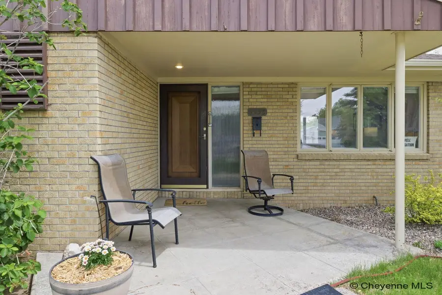 3533 Mccomb Ave, Cheyenne, WY 82001 - #3
