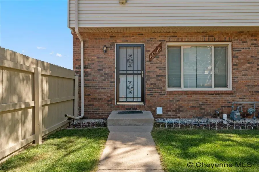 6038 Osage Ave, Cheyenne, WY 82009 - #2