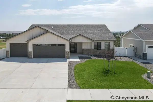 5713 Opal Dr, Cheyenne, WY 82009